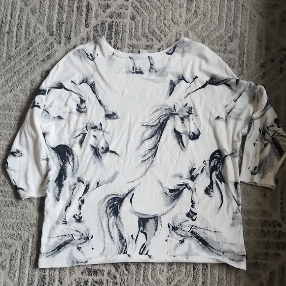 Chico's White Black Graphic Boxy Equestrian Blouse - Picture 4 of 4